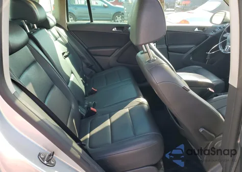 2011 Volkswagen Tiguan S из США, поврежденный, VIN WVGBV7AX2BW533588